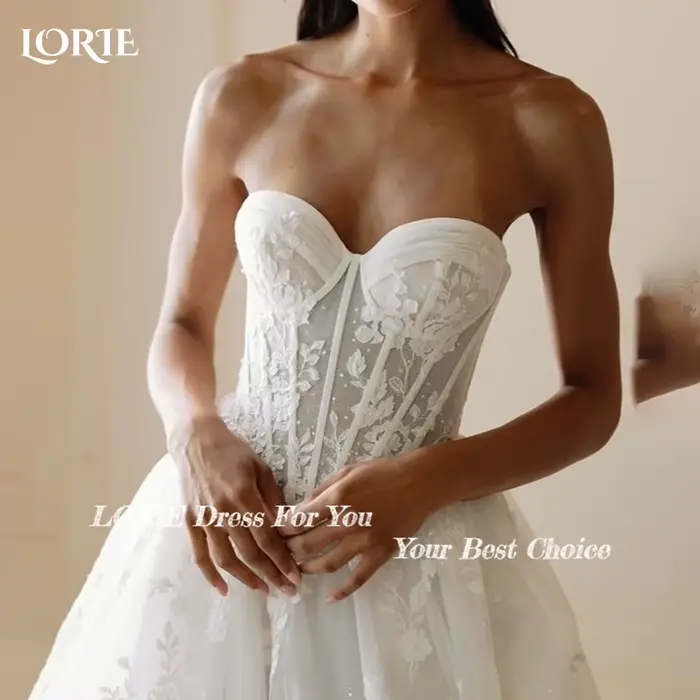 Robe de Mariée Trapèze en Dentelle avec Fleurs 3D