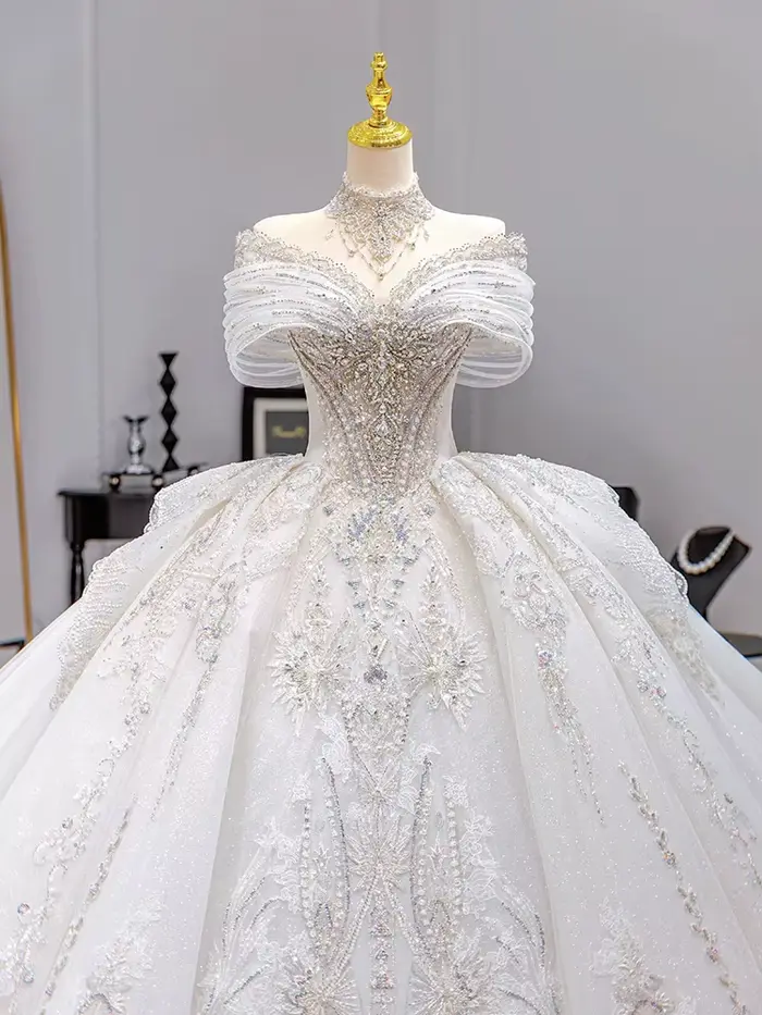 Robe de mariée française avec perles