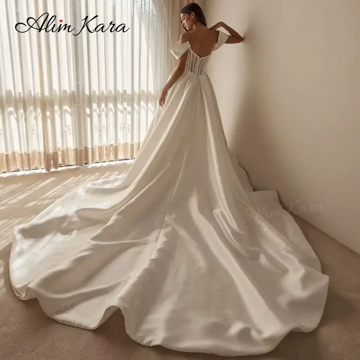 Alim Kara luxe épaules dénudées robe De mariée sans manches fendu a-ligne