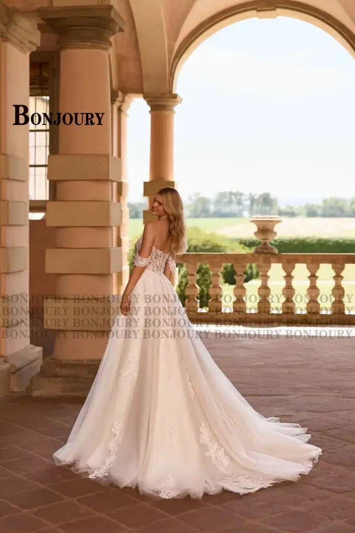 Robe de mariée classique avec appliques, fente haute et épaules dénudées pour mariée, sur mesure, pour occasions spéciales et futurs mamans