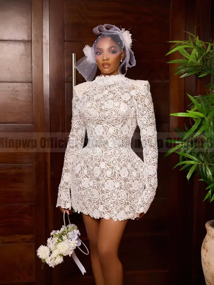 Robe de mariée courte moderne à manches longues personnalisable pour cérémonie civile et occasions spéciales