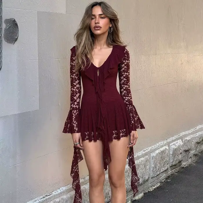 Robe en dentelle transparente pour femme, manches longues, col en V, à nouer sur le devant, avec volants, pour soirée chic et événements spéciaux