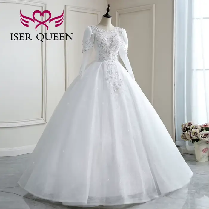 Robe de mariée en tulle brillant col bateau avec soutien-gorge intégré et conception princesse pour femmes grandes occasions spéciales