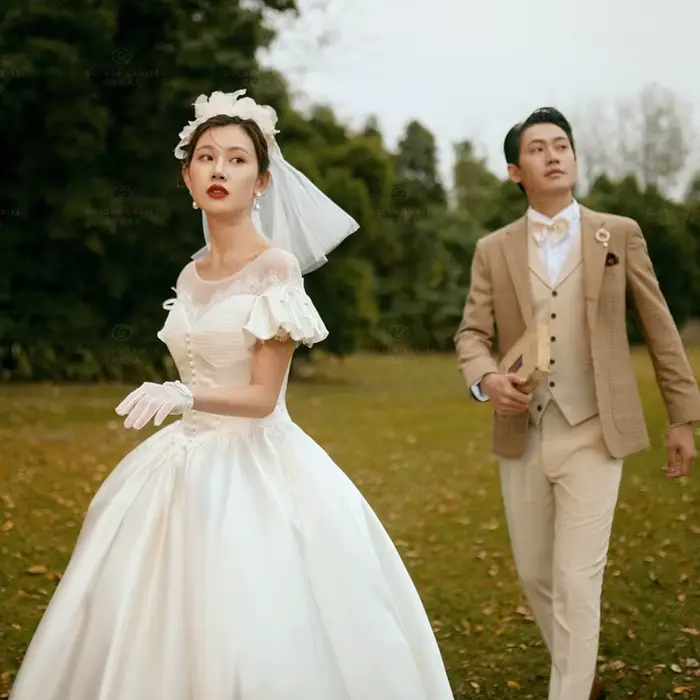 Robe de mariée Simple en dentelle française
