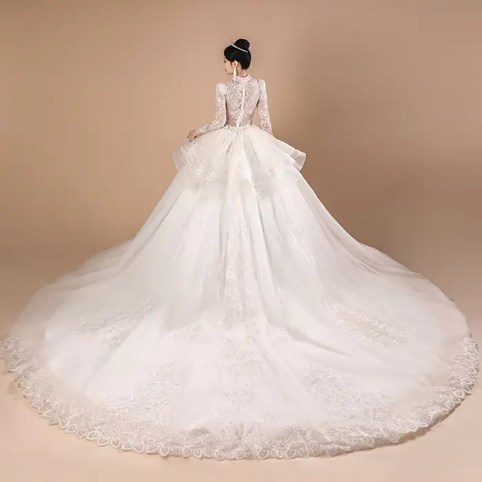 9439 personnalisé princesse robes De mariée col haut manches bouffantes Robe