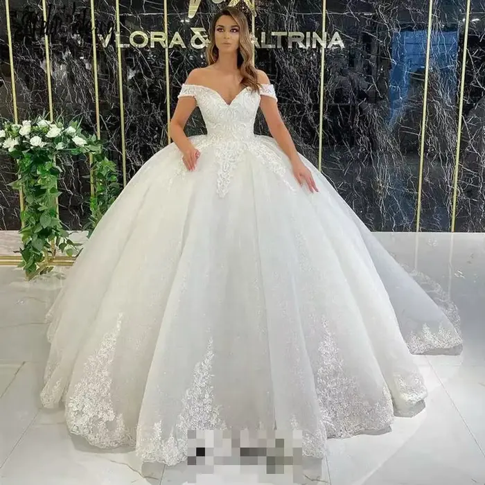 Maria Novia Off The Initiated Robes de mariée en dentelle