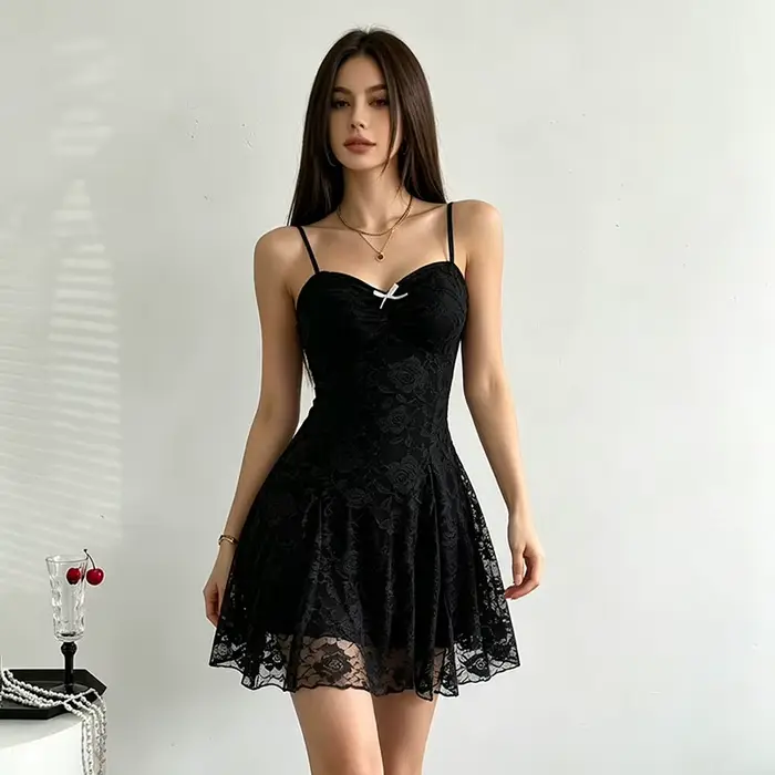 Robe noire sexy en dentelle pour femme