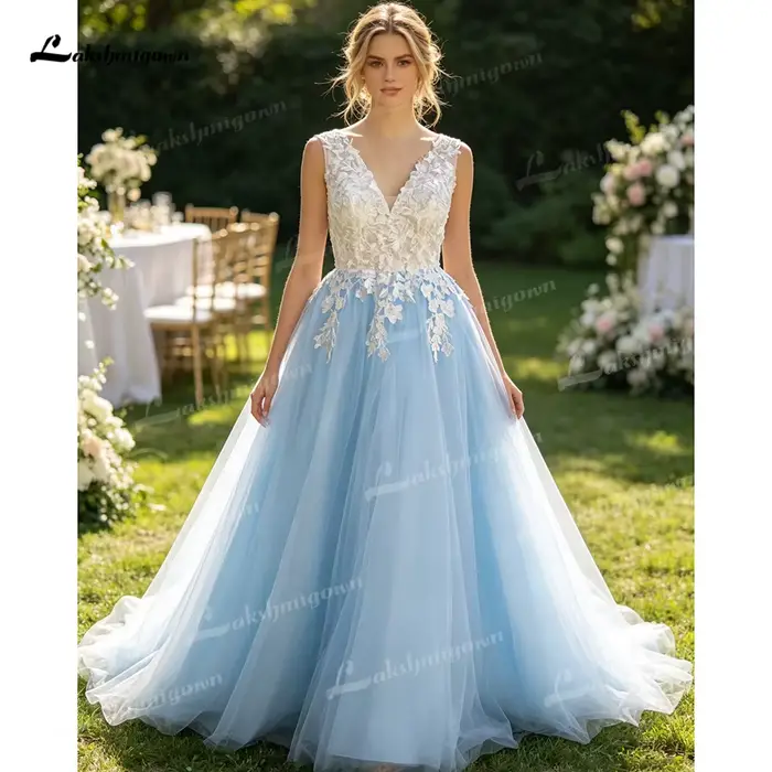 Robe de mariée élégante bleu ciel clair