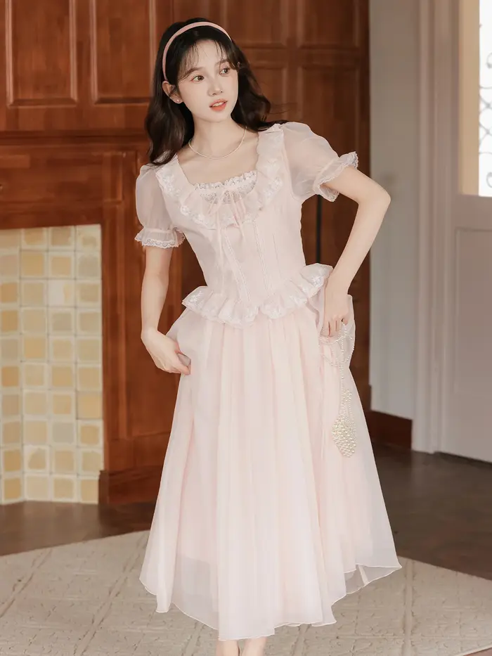 Robe de fée Lolita rose style français rétro tenue de princesse d'été en dentelle douce col à volants manches bouffantes pour femmes occasions spéciales