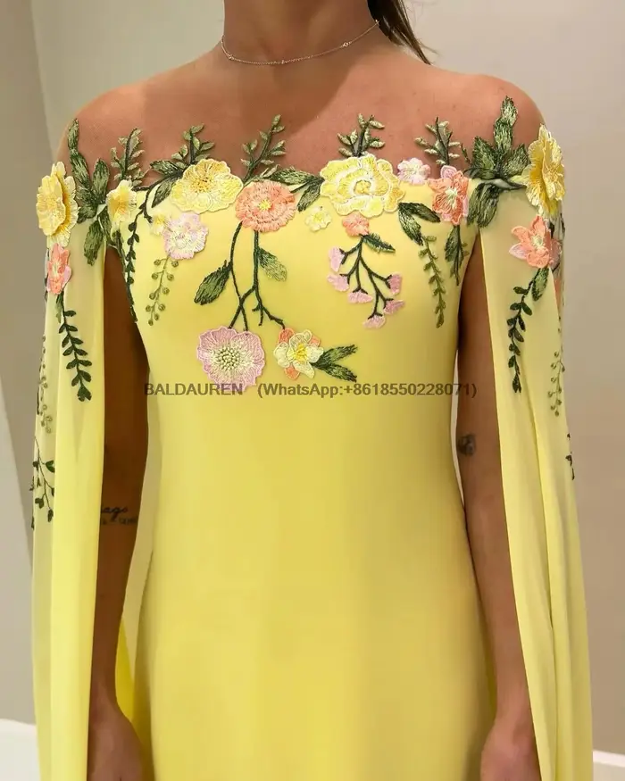 Robe de soirée personnalisée jaune avec appliques de feuilles pour mère de la mariée, silhouette en ligne, mousseline, soutien-gorge intégré, sans manches, occasions spéciales et cérémonies de mariage