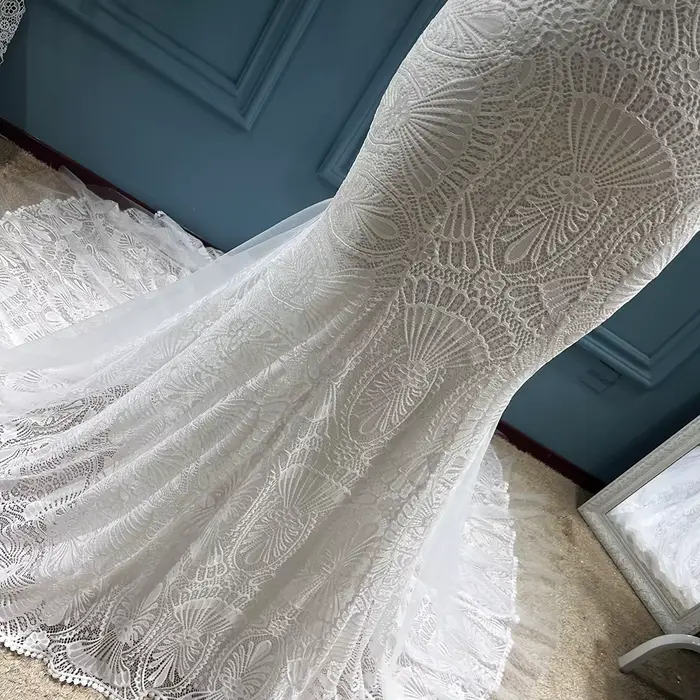 Robe de mariée bohème col en V dentelle extensible silhouette sirène pour femmes occasions spéciales