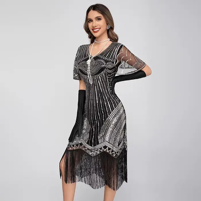 Robe Flapper Gatsby Vintage Années 20 Noire et Or à Paillettes Paon et Franges