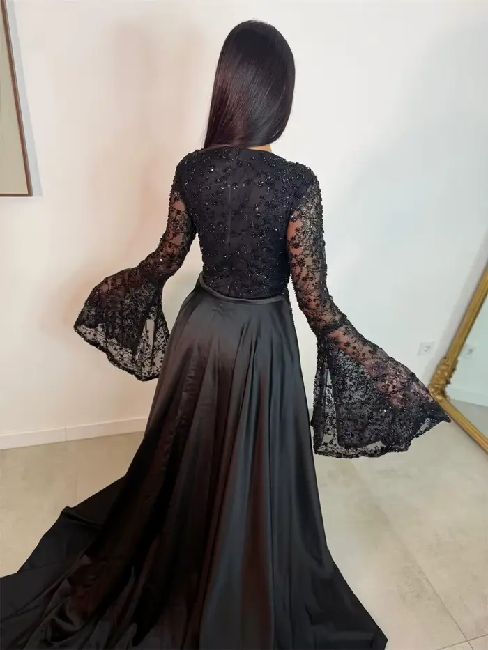 Robe de soirée Contessa sur mesure vert sauge à manches cloche