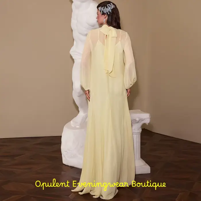 Robe de soirée en mousseline de soie jaune exquise