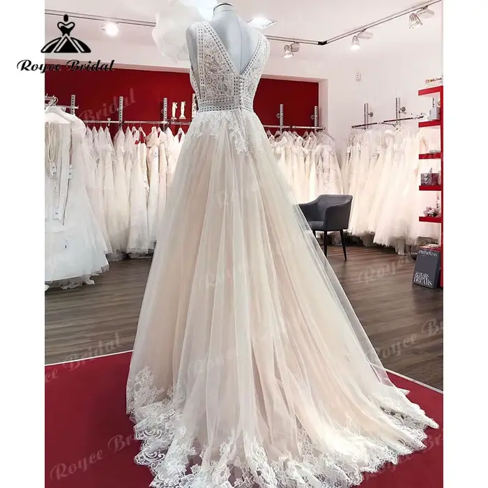 Robe de mariée vintage bohème champagne avec appliques en dentelle et col en V pour femmes - occasion mariage civil ou festive ```