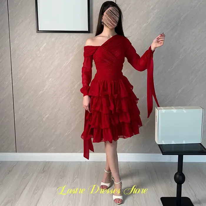 Robe de soirée élégante en mousseline rouge