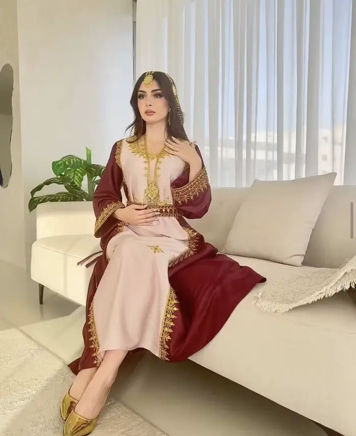 Robe de soirée dorée à paillettes sur mesure pour femmes occassions spéciales élégante soirée officielle avec appliques dentelle et soutien-gorge intégré