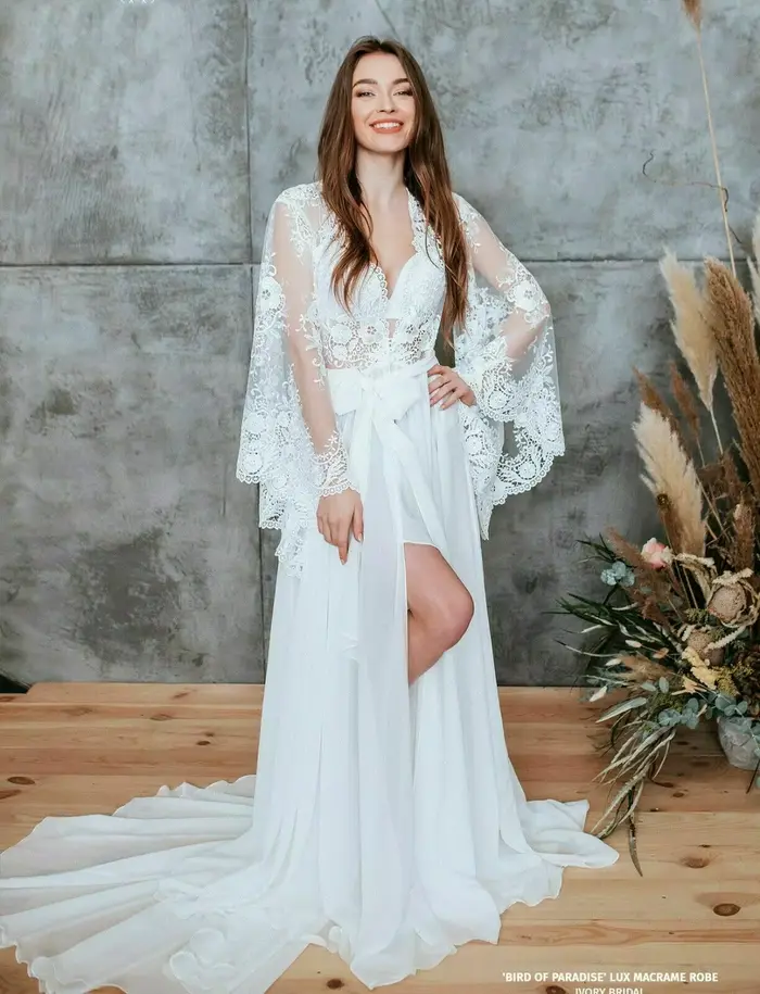 Robe de mariée blanche en dentelle