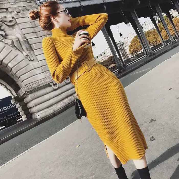 Robe Jaune à Col Roulé pour Femme