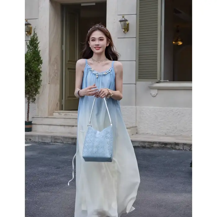 Robe à bretelles de Style vacances français pour femmes en été, nouveau Style de voyage en bord de mer, jupe longue de tempérament Super féerique
