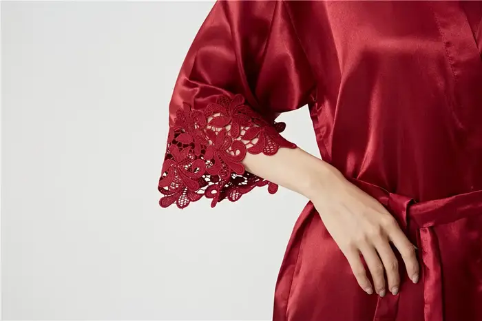 Robe de nuit en soie et polyester popeline pour femmes élégante et confortable pour les nuits d'été et les soirées chez soi