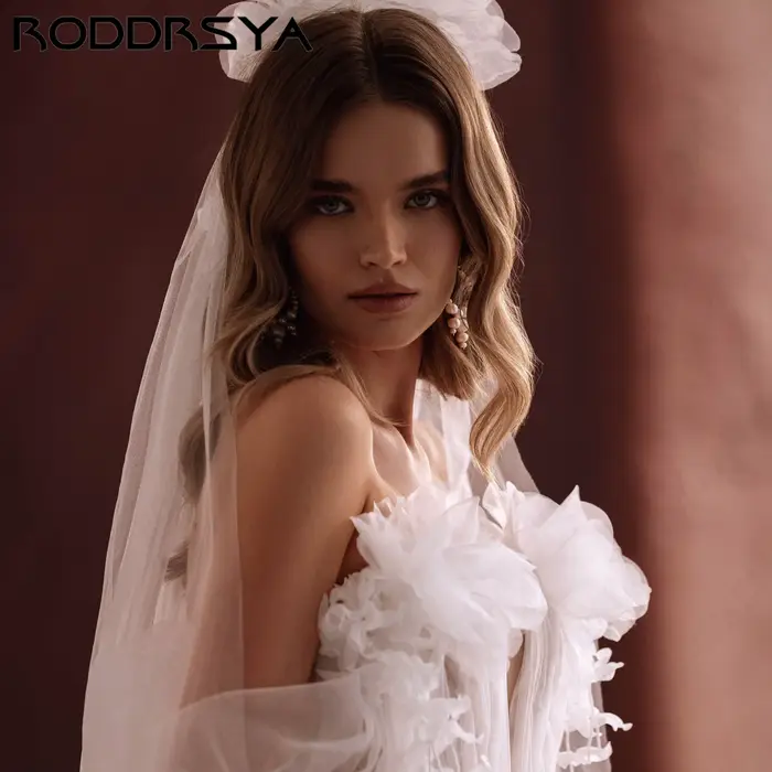 RODDRSYA Robe de mariée épaules nues décolleté cœur pour femme tulle orné de fleurs 3D fente haute modèle plage