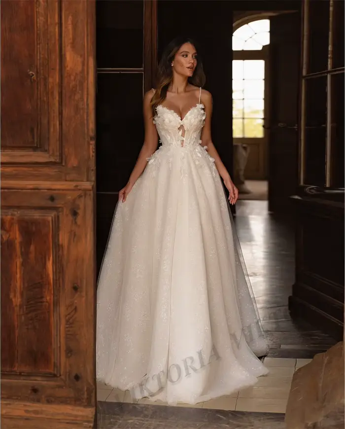 Grande robe de mariée à fleurs 3D pour femme