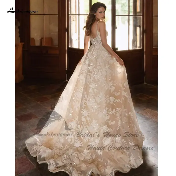 Robe de mariée bohème en dentelle champagne avec paillettes scintillantes col en V bretelles spaghetti pour femmes occasions spéciales romantique élégante