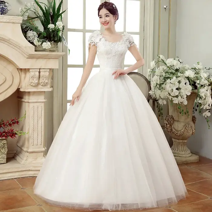 Nouvelle robe De mariée grande taille minceur longueur au sol sangle arrière dentelle fleur robes