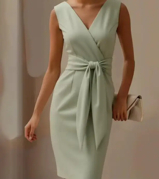 Robe d'été plissée sans manches pour femmes