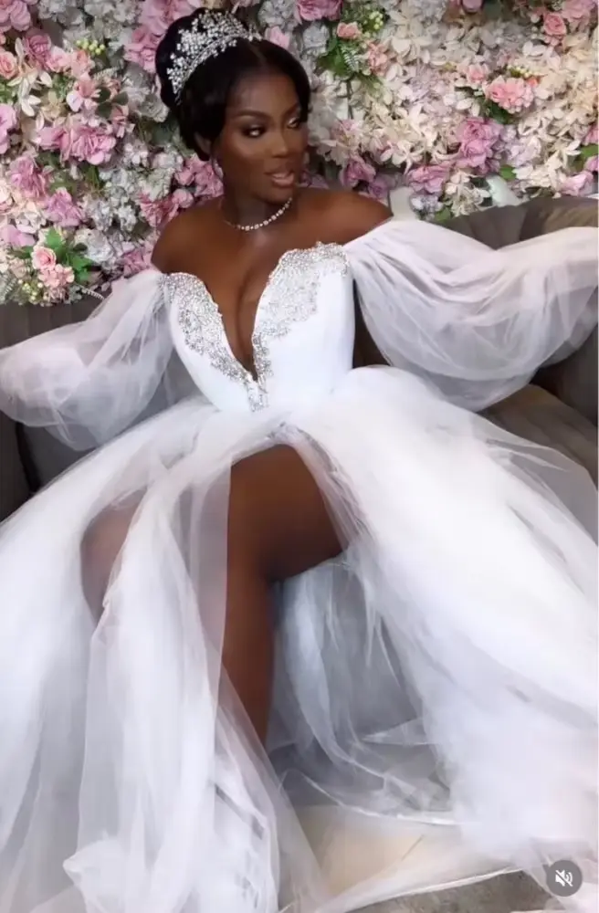 Robes de mariée blanches à manches longues pour mariage