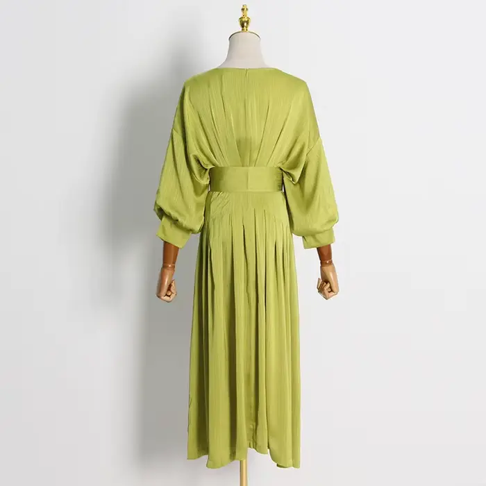 Robe de soirée d'été élégante avec manches bouffantes et décolleté rond pour femmes occasions spéciales soirée cocktail mariage