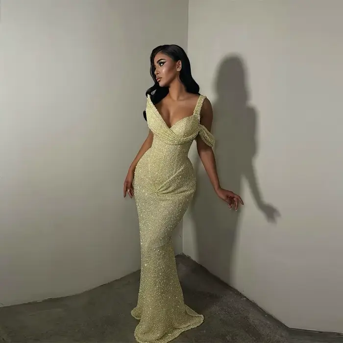 Robe de soirée brillante et magnifique