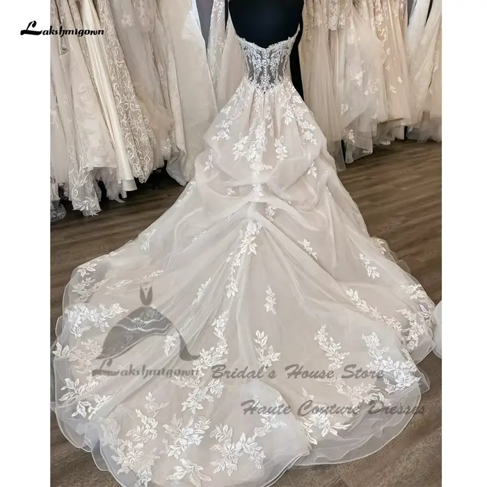 Robe de mariée en dentelle champagne pour femme