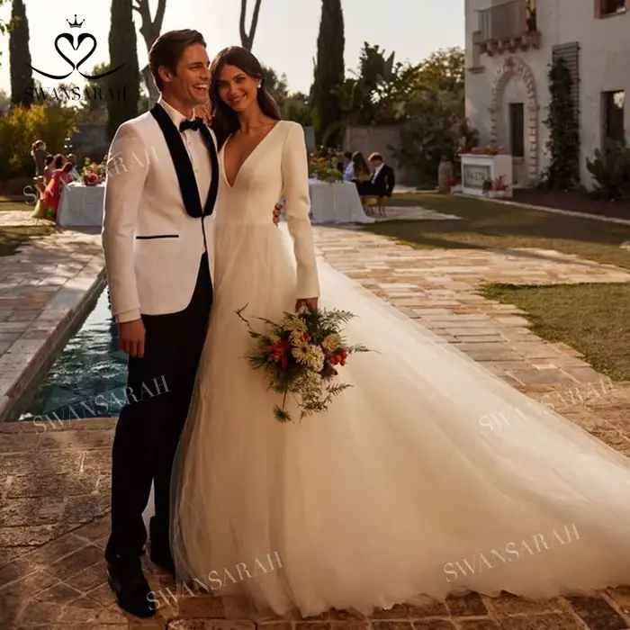 Robe de mariée élégante à manches longues