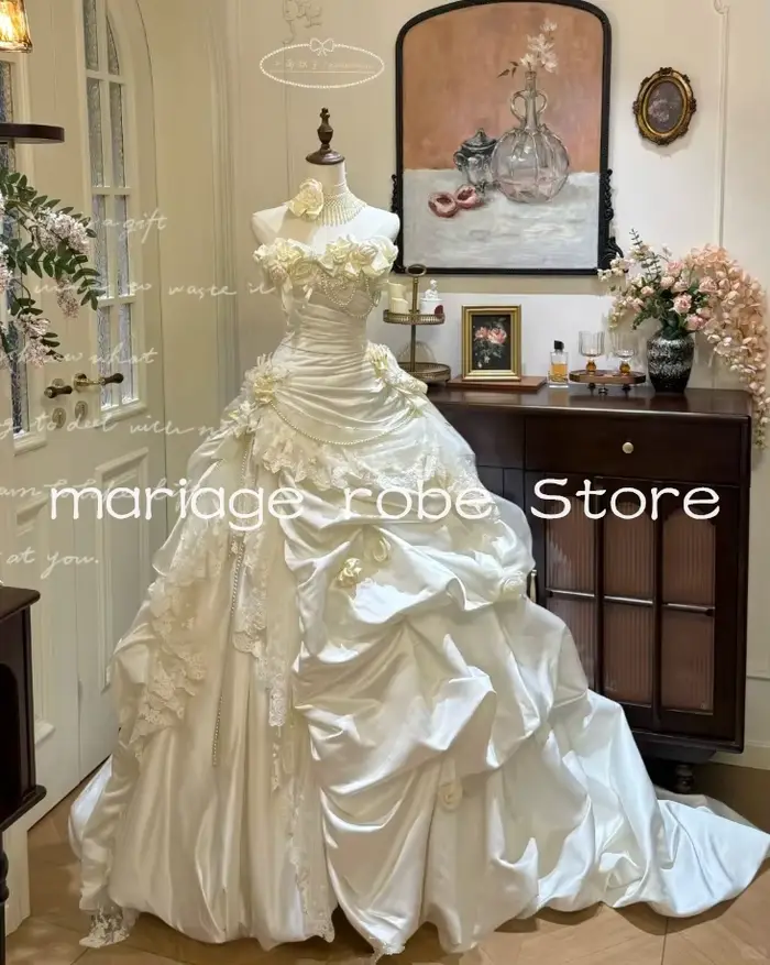 Robes de mariée rétro victoriennes ivoire, style princesse, avec perles, volants floraux 3D, corset 