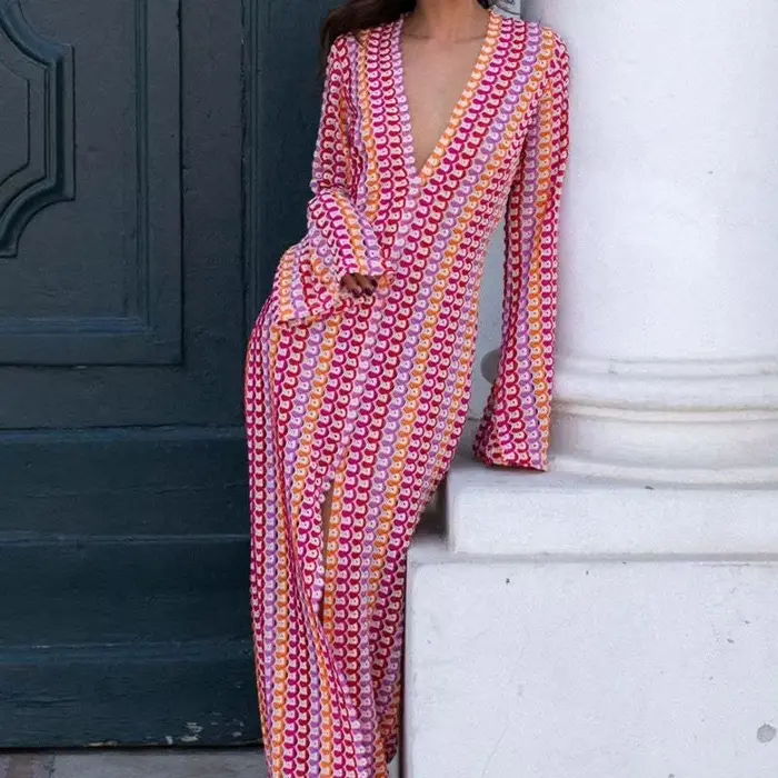 Robe de plage en dentelle à col en V, découpes ajourées, fente haute, une pièce, pour vacances d'été, style bohème, tunique de plage sexy, tunique de maillot de bain, blanche