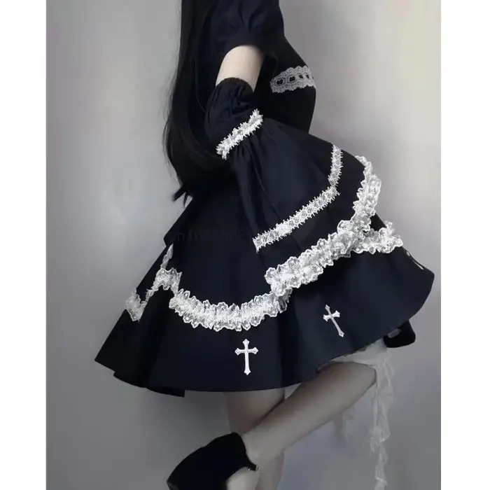 Mini robe noire pour femmes