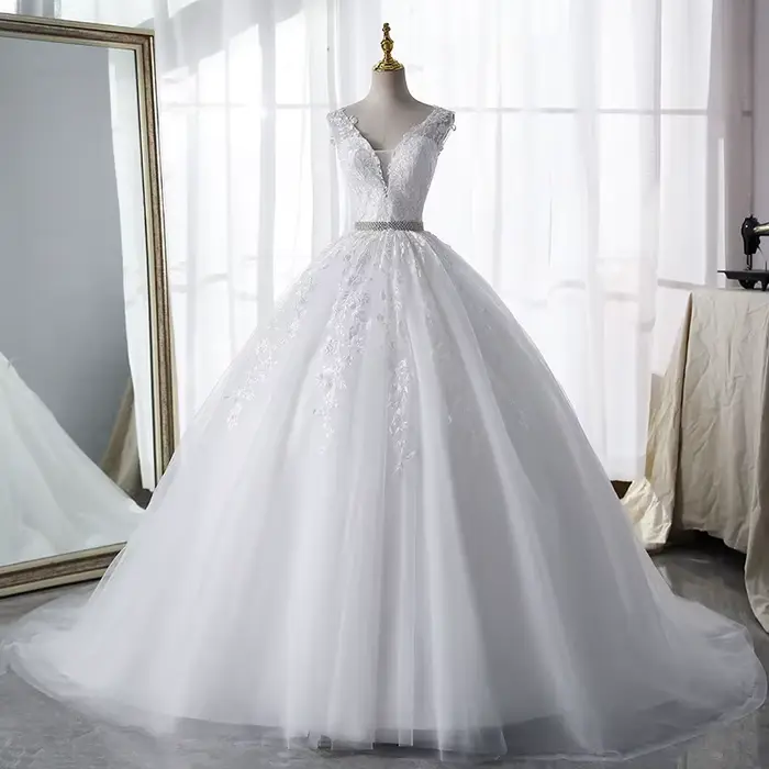 Robe de mariée en dentelle classique col en V dos nu grande taille pour femmes occasions spéciales