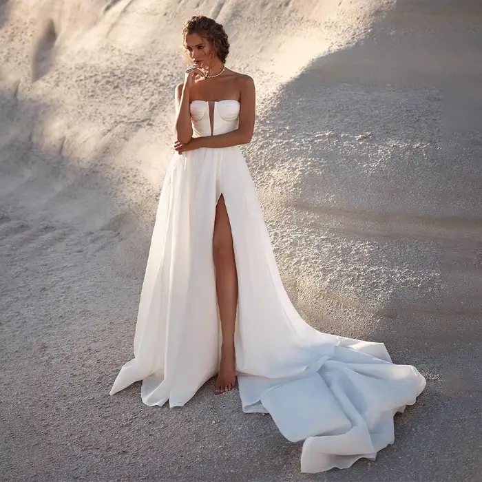 Robes de mariée de plage pour femmes, col en V profond, en satin, organza blanc, fendue sur le côté,