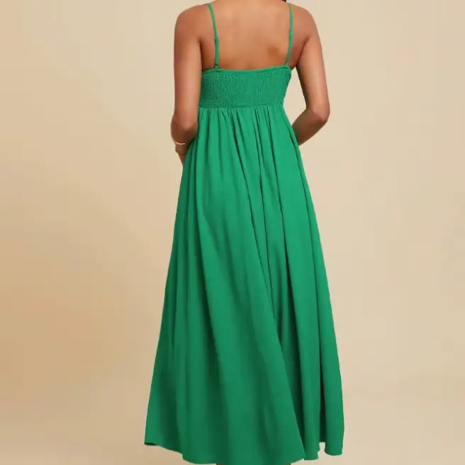 Robe de plage style bohème à bretelles sexy décolletée