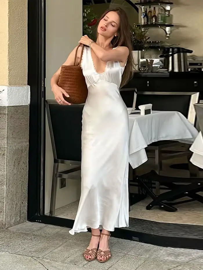 Robe longue en dentelle pour femmes, Sexy, col en v, sans manches, dos nu, drapée, ligne a, été, élégante, nouvelles robes de soirée, 2025