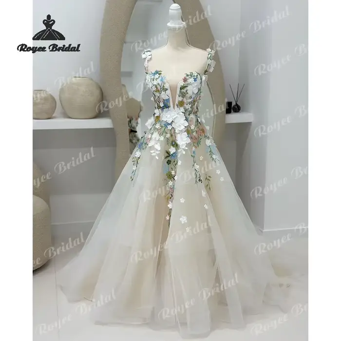 Robes de mariée rustiques florales coupe trapèze 2026 avec appliques de fleurs sauvages colorées