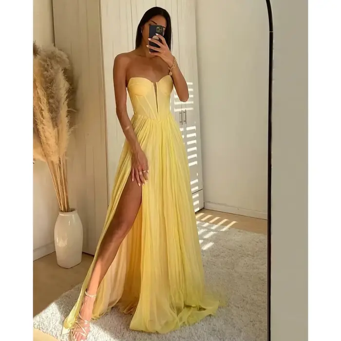 Robe de soirée de bal élégante pour femmes occasions spéciales soirée officielle mariage de luxe polyester mousseline décolleté Mon Amour disponible en plusieurs couleurs et tailles