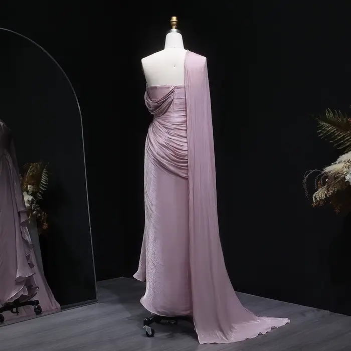 Robe de soirée élégante pour femme Sharon Said 2026 avec cape drapée