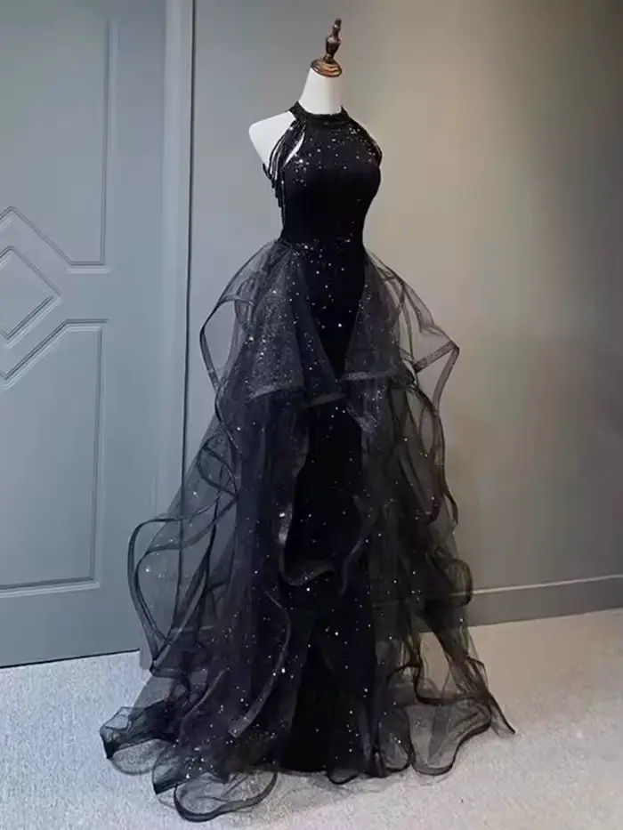 Robe de soirée bleu marine élégante avec train de balayage et décoration de fleurs pour femmes occasions spéciales