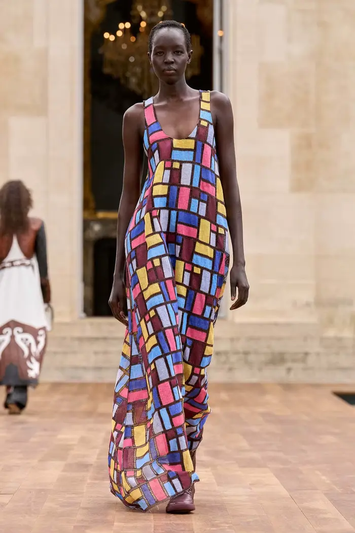 Robe de plage pour femmes, nouvelle collection printemps été 2026, mode imprimée colorée, col rond, 