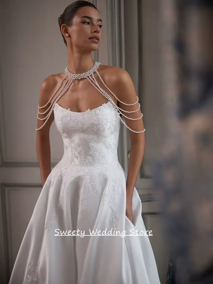 Robe de mariée moderne personnalisée avec perles