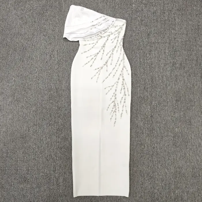 Robe noire élégante pour femme asymétrique à une épaule ornée de strass brillants pour soirée cocktail et soirée de gala