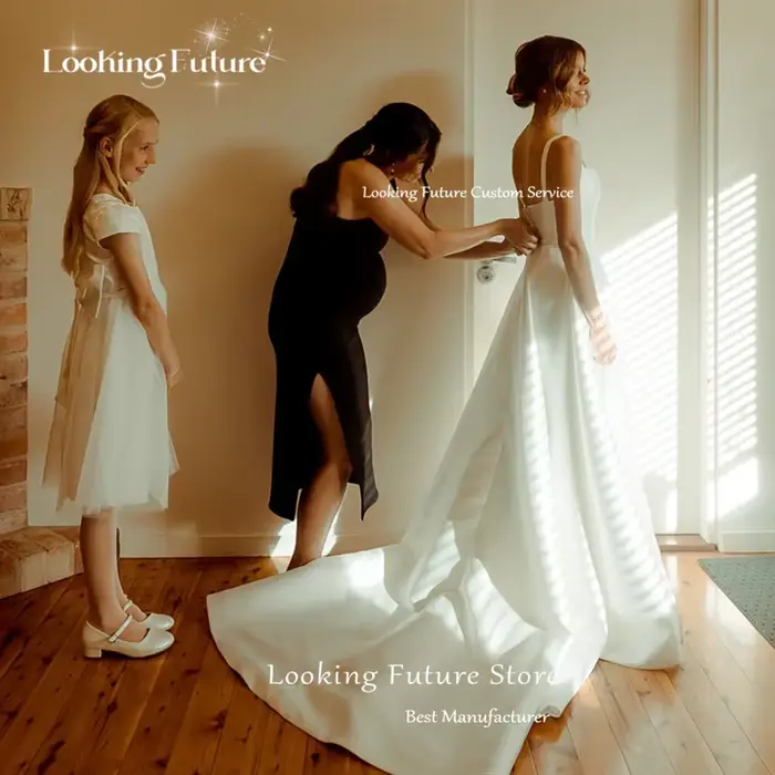 Robe de Mariée Longue Blanche Classique Ligne A Sur Mesure, Encolure Carrée, Fines Bretelles, Formelle, avec Plis, Style Vintage, Dos Nu, Fente Haute et Robe Élégante Personnalisée pour Mariage et Cér